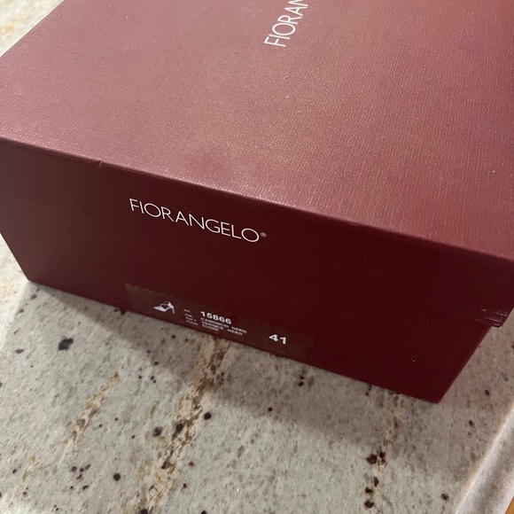 Black Heels - Picture 5 of 6